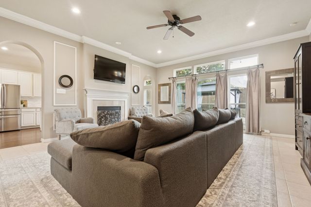 8559 Twisted Oaks Court, North Richland Hills, TX 76182
