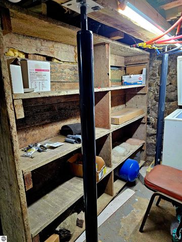 602 Olive Street, St Louis, MI 48880