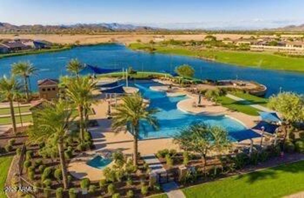 18131 W REDWOOD Lane, Goodyear, AZ 85338 — photo 4