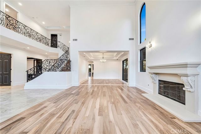 4165 Elm View Drive, Encino, CA 91316