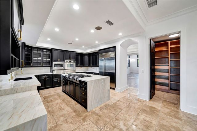 4165 Elm View Drive, Encino, CA 91316