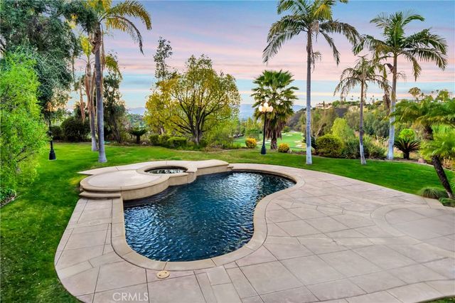 4165 Elm View Drive, Encino, CA 91316