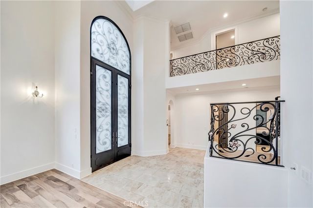 4165 Elm View Drive, Encino, CA 91316