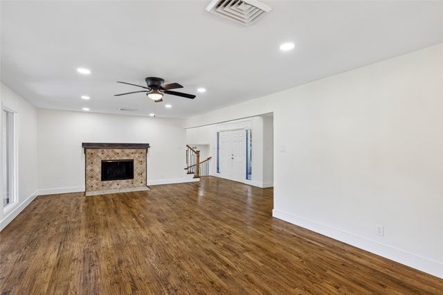 4024 Diamond Loch W, North Richland Hills, TX 76180