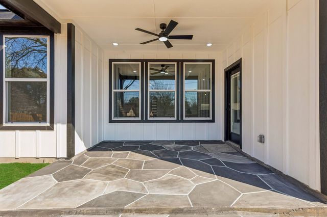 603 SW 15th Street, Grand Prairie, TX 75051