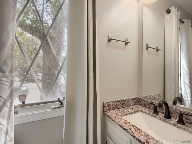 1228 S Idalia Street, Aurora, CO 80017