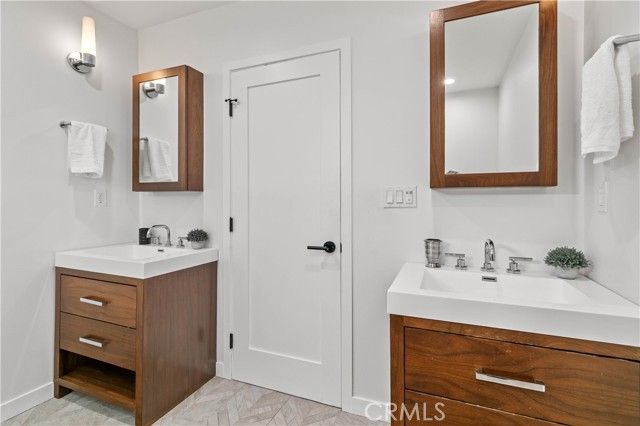 3340 Vickers Drive, Glendale, CA 91208