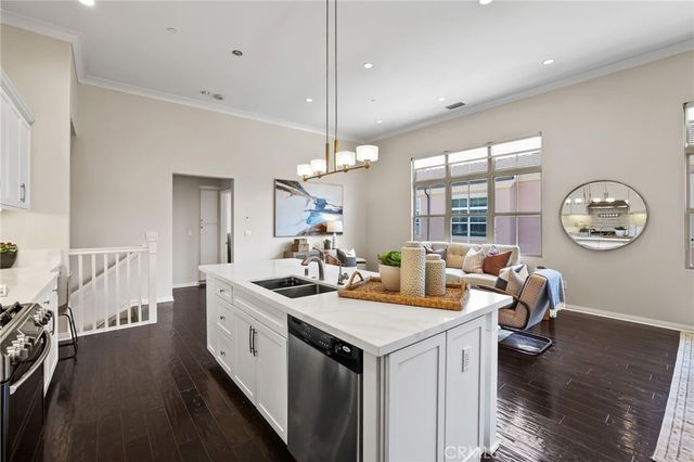 47 Mayfair, Irvine, CA 92620