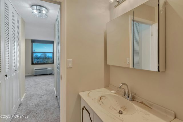 1 Scenic Drive 209, Highlands, NJ 07732