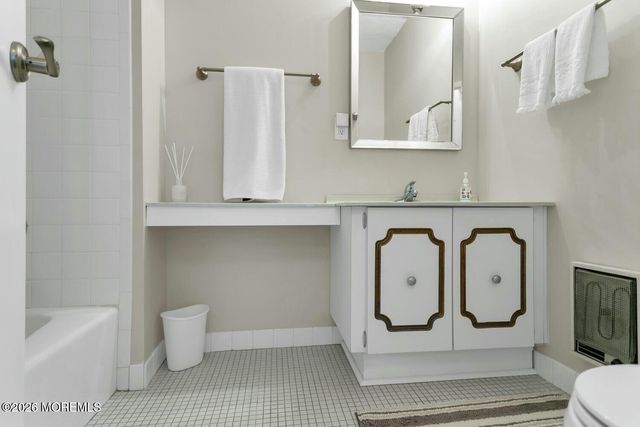 1 Scenic Drive 209, Highlands, NJ 07732