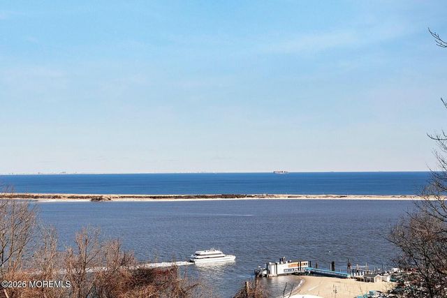 1 Scenic Drive 209, Highlands, NJ 07732