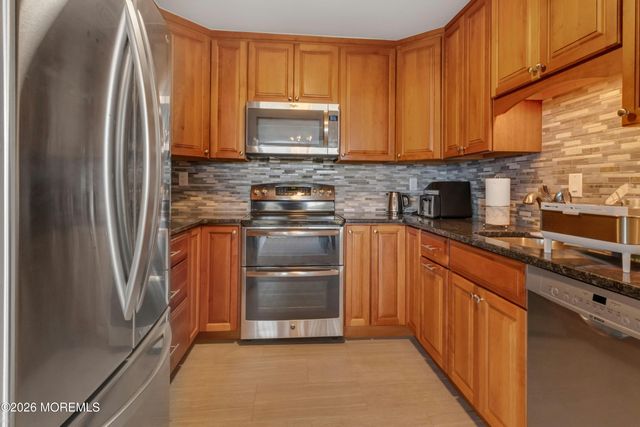 1 Scenic Drive 209, Highlands, NJ 07732