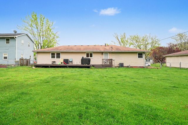 5828 W 122nd Avenue, Crown Point, IN 46307