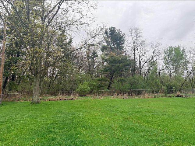 5828 W 122nd Avenue, Crown Point, IN 46307