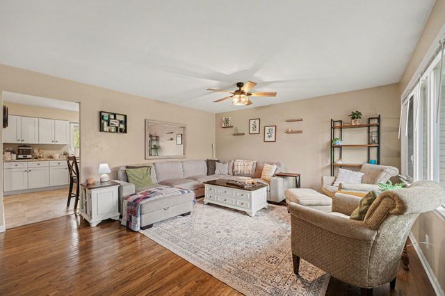 5828 W 122nd Avenue, Crown Point, IN 46307