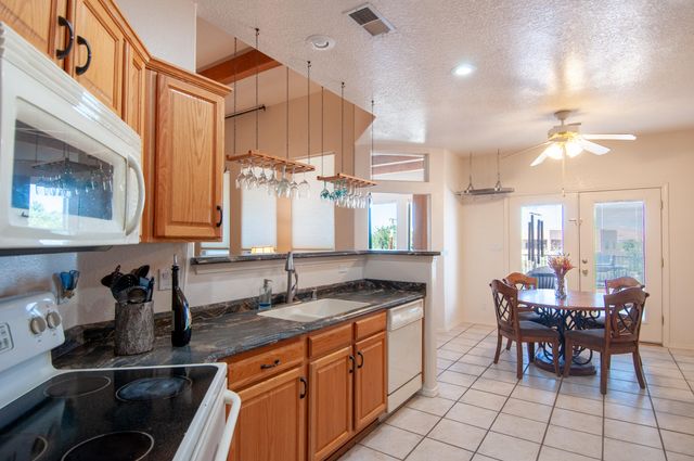 3465 Calle Suenos SE, Rio Rancho, NM 87124