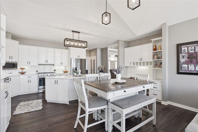 11875 NW Oaktree Drive, Grimes, IA 50111