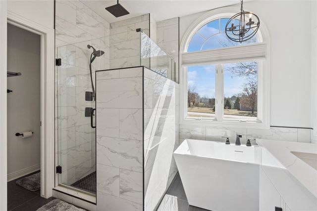 11875 NW Oaktree Drive, Grimes, IA 50111