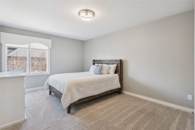 11875 NW Oaktree Drive, Grimes, IA 50111