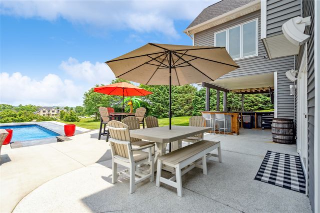 11875 NW Oaktree Drive, Grimes, IA 50111