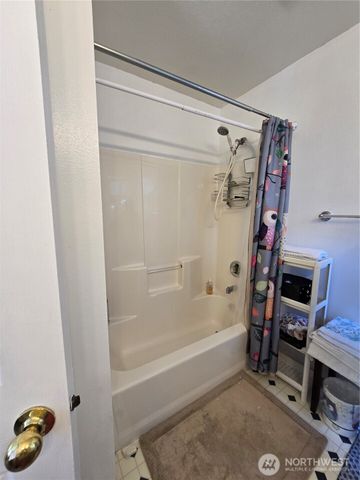 6608 79th Drive NE, Marysville, WA 98270