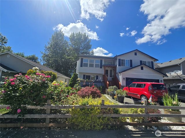 6608 79th Drive NE, Marysville, WA 98270