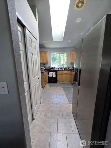 6608 79th Drive NE, Marysville, WA 98270