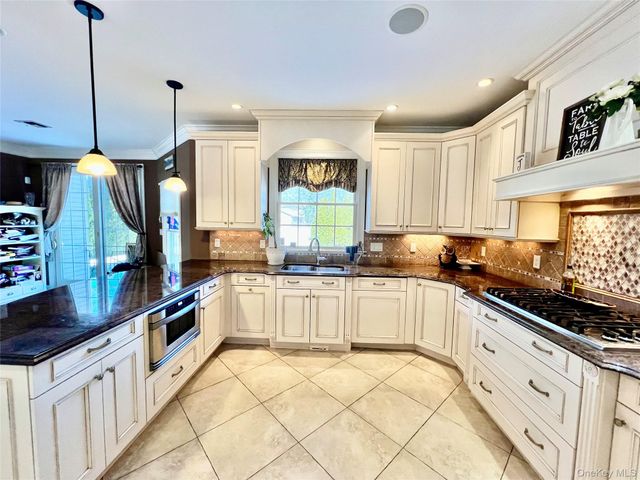 3683 Orchard Road, Wantagh, NY 11793