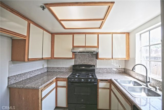 1211 Huntington Drive F, South Pasadena, CA 91030