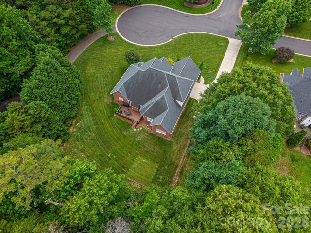 5059 Graystone Estates Drive, Belmont, NC 28012