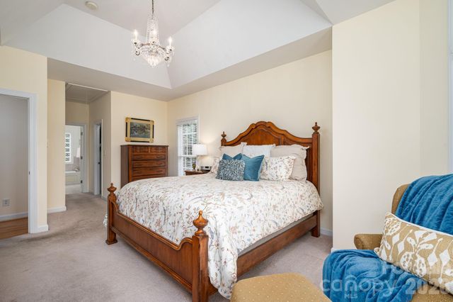 5059 Graystone Estates Drive, Belmont, NC 28012