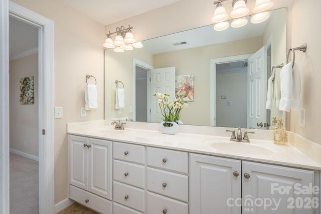 5059 Graystone Estates Drive, Belmont, NC 28012