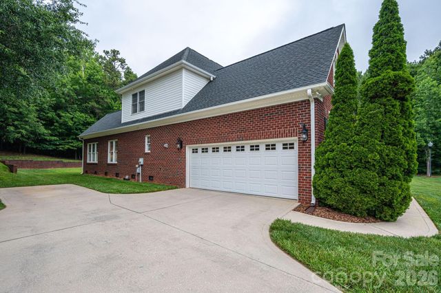 5059 Graystone Estates Drive, Belmont, NC 28012