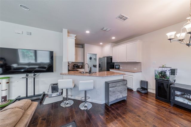 534 Alexandra Avenue, Richardson, TX 75081