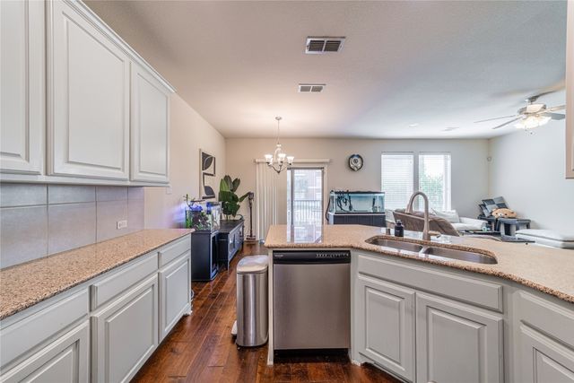 534 Alexandra Avenue, Richardson, TX 75081