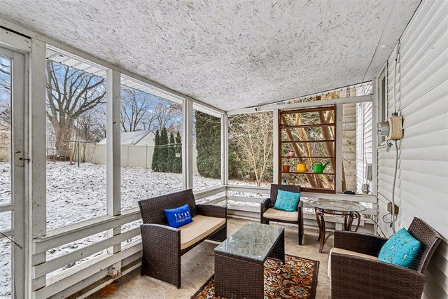 302 S Maple Street, Sturgis, MI 49091