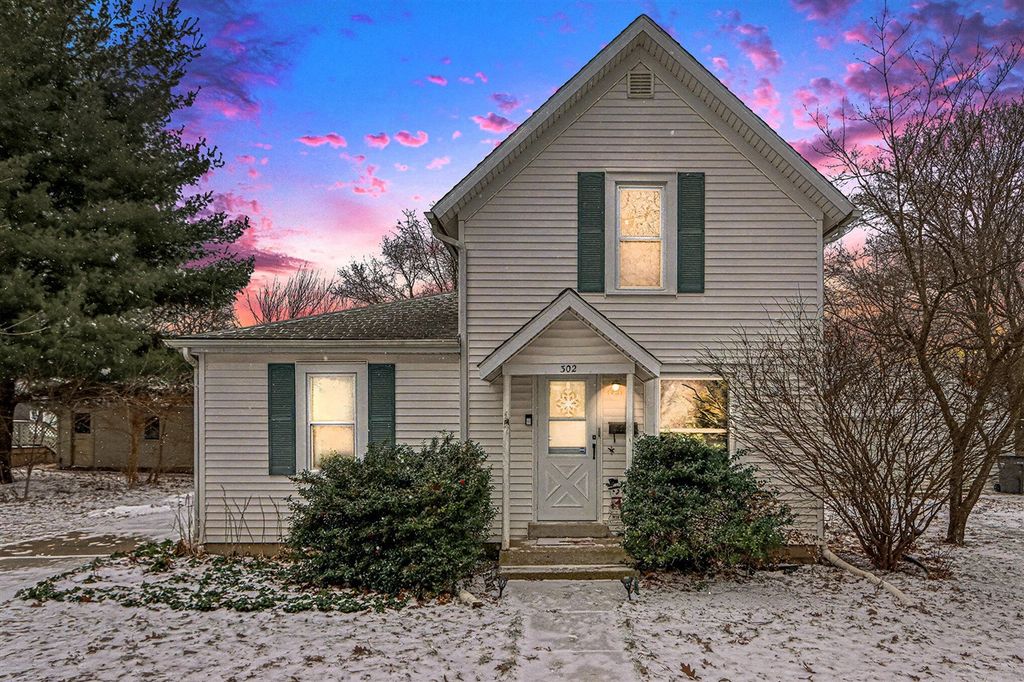 302 S Maple Street, Sturgis, MI 49091