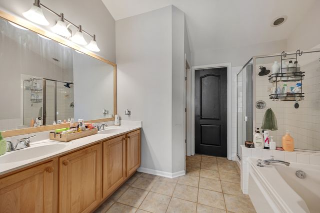 2597 Barnhart Street, West Chicago, IL 60185
