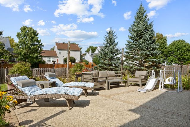 2597 Barnhart Street, West Chicago, IL 60185