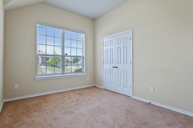 1944 Newport Drive, Lancaster, TX 75146