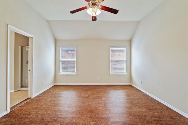 1944 Newport Drive, Lancaster, TX 75146