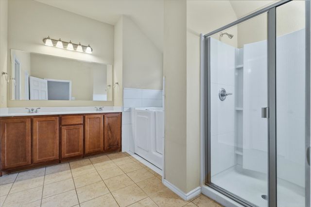 1944 Newport Drive, Lancaster, TX 75146