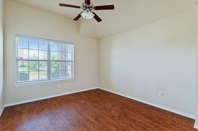 1944 Newport Drive, Lancaster, TX 75146
