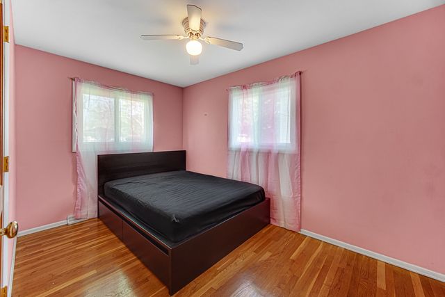 580 N 6TH Avenue, Des Plaines, IL 60016