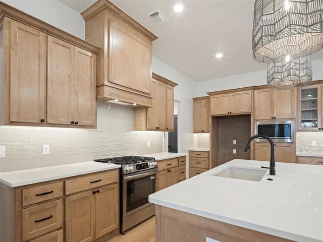 16309 Dakota Drive, Oklahoma City, OK 73170