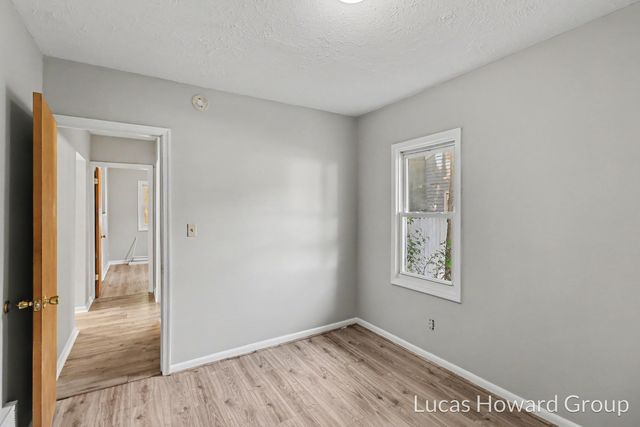 29 Shellenberger Avenue, Battle Creek, MI 49037