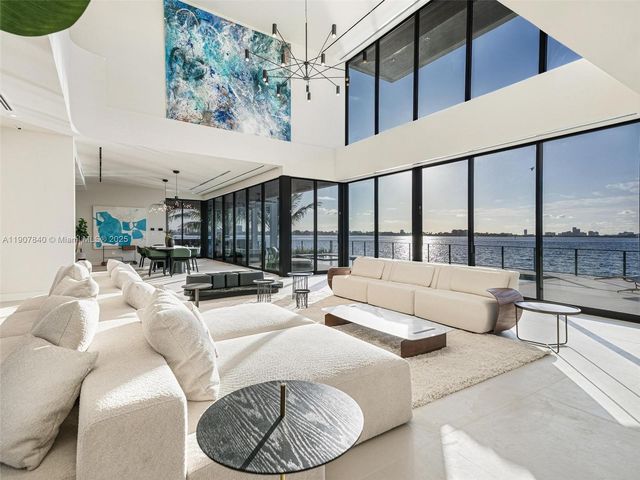 11400 N Bayshore Dr, North Miami, FL 33181