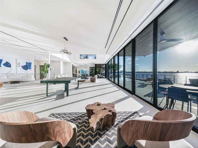 11400 N Bayshore Dr, North Miami, FL 33181