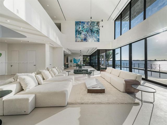 11400 N Bayshore Dr, North Miami, FL 33181