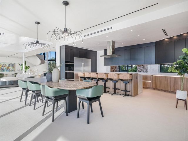 11400 N Bayshore Dr, North Miami, FL 33181